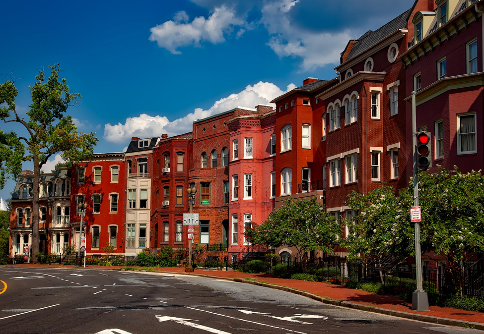 houses with flat roofs.