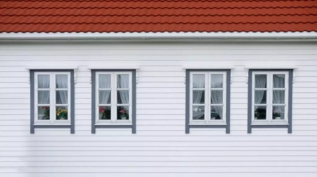 Double hung windows