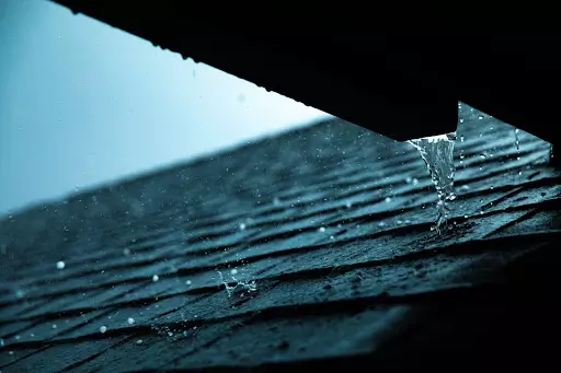 A photo of synthetic roof underlayment vs felt